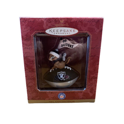 1999 Oakland Raiders Hallmark Ornament (NFL) QSR5257