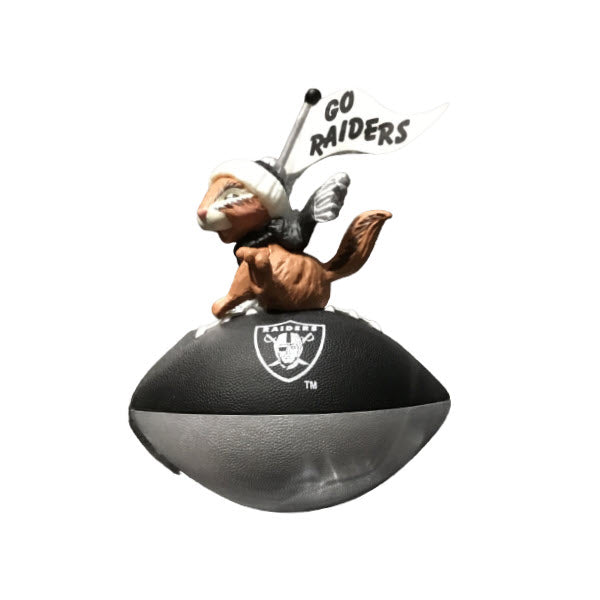 1999 Oakland Raiders Hallmark Ornament (NFL) QSR5257