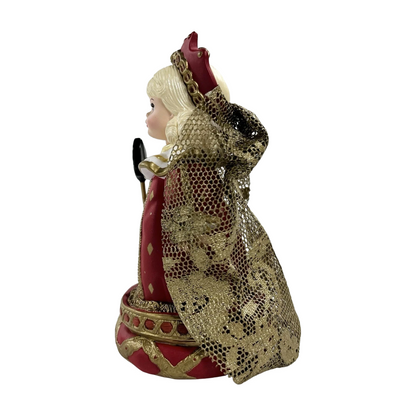 1999 Red Queen - Alice in Wonderland Hallmark Ornament (Madame Alexander) QX6379 Image3