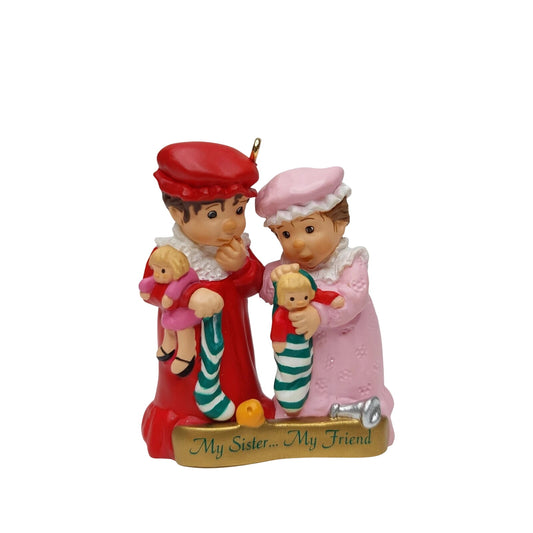 1999 Sister to Sister Hallmark Ornament (Family) QX6749