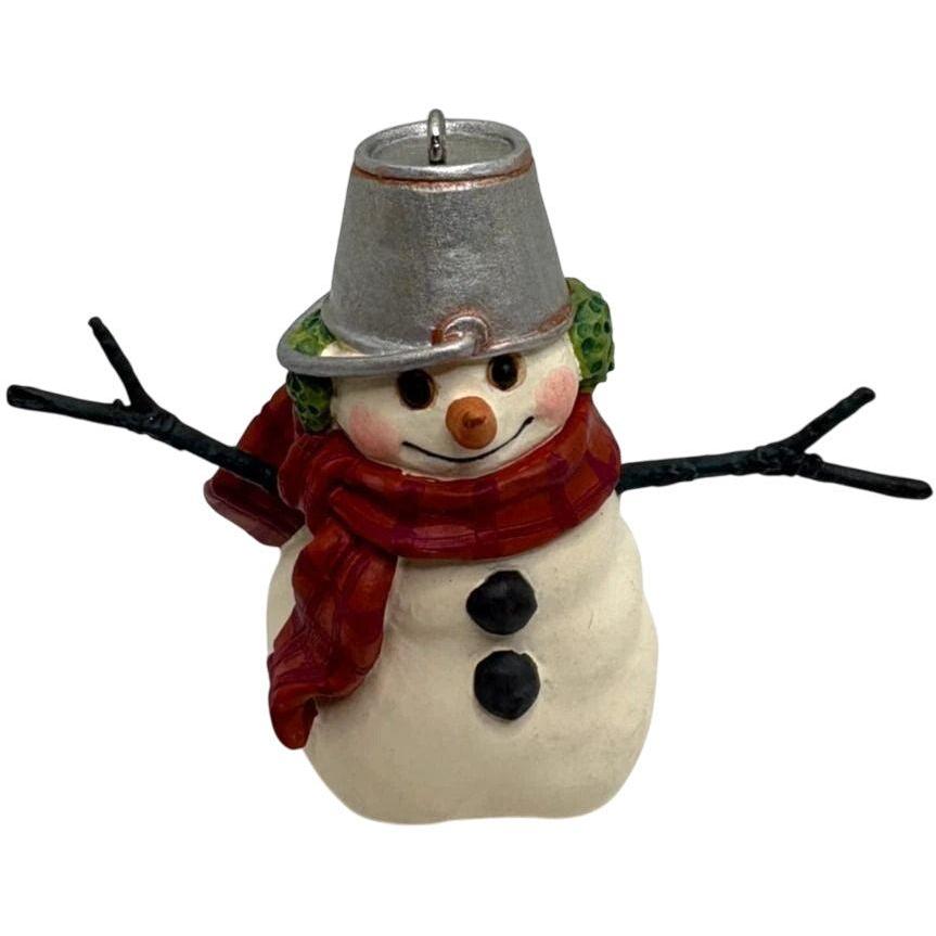 1999 The Snowmen of Mitford Hallmark Ornament (Mitford Collection) QXI8587