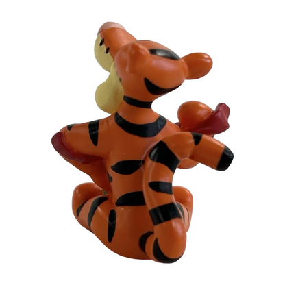 1999 Tigger Hallmark Ornament (Fourth of Four Figurines, Christmas at Pooh' s House) QRP8527 Image5