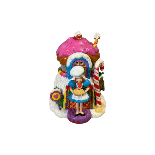 1999 Toyland Wonders Carlton Cards Ornaments (Cupcake) CXOR-083A Image1