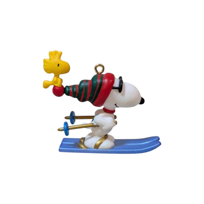 1999 Winter Fun With Snoopy (Winter Fun with Snoopy)