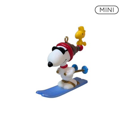 1999 Winter Fun With Snoopy (Winter Fun with Snoopy)