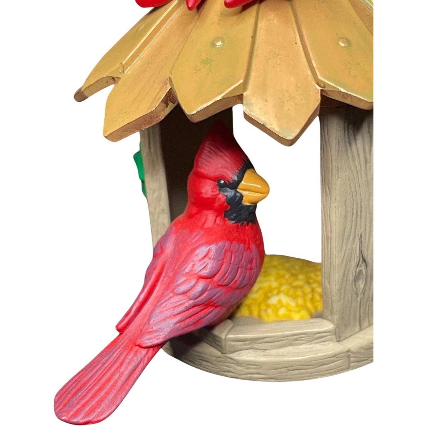 1999 Wintertime Treat Hallmark Ornament (Bird) QX6989