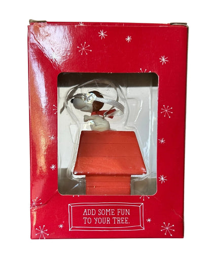 1HCM9224 Snoopy Hallmark Ornament (Peanuts) 1HCM9224
