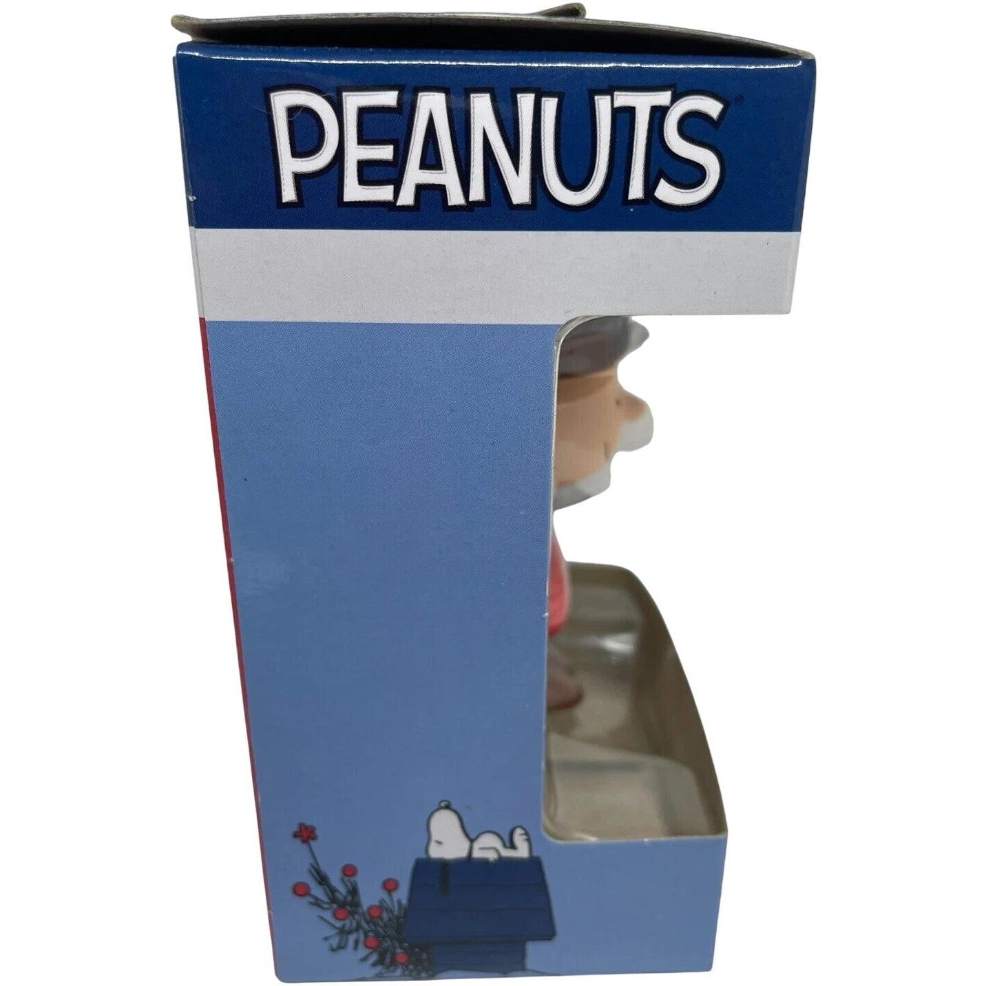 1HCM9277 Charlie Brown Hallmark Ornament (Peanuts) 1HCM9277