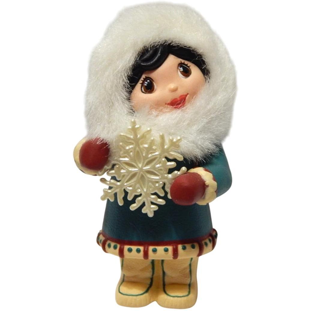 2000 Bringing Her Gift QX8334