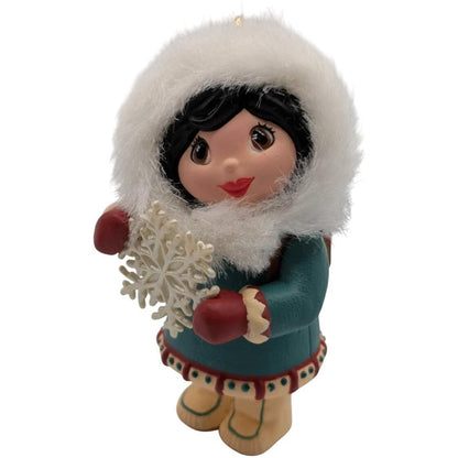 2000 Bringing Her Gift QX8334