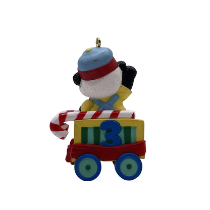 2000 Child's Third Christmas Hallmark Ornament (Child's Age Collection) QX6924