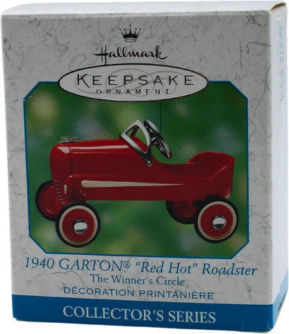 2000 Hallmark Ornament (1940) Garton "Red Hot" Roadster Hallmark Ornament (Winner's Circle) QEO8404