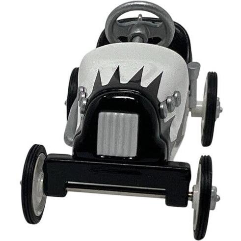 2000 Hallmark Ornament (1960) Eight Ball Racer Hallmark Ornament (Winner's Circle) QEO8562