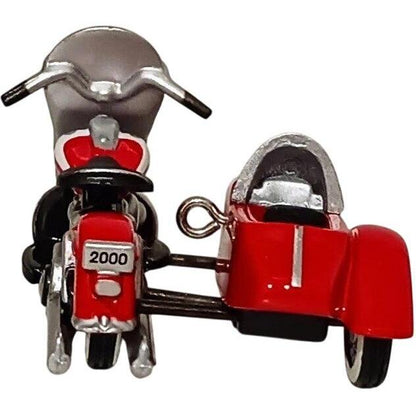 2000 Hallmark Ornament (1962) Duo-Glide Hallmark Ornament (Harley-Davidson) QXI6001