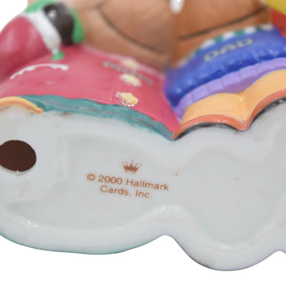 2000 Mom and Dad Hallmark Ornament (Family) QX8061
