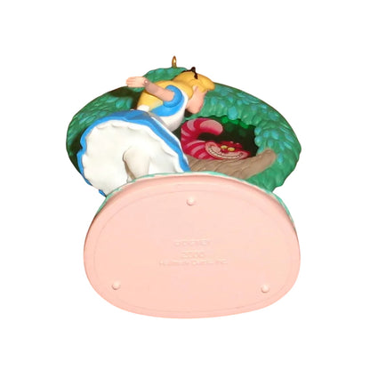 2000 Alice Meets the Cheshire Cat Hallmark Ornament (Alice in Wonderland) QXD4011