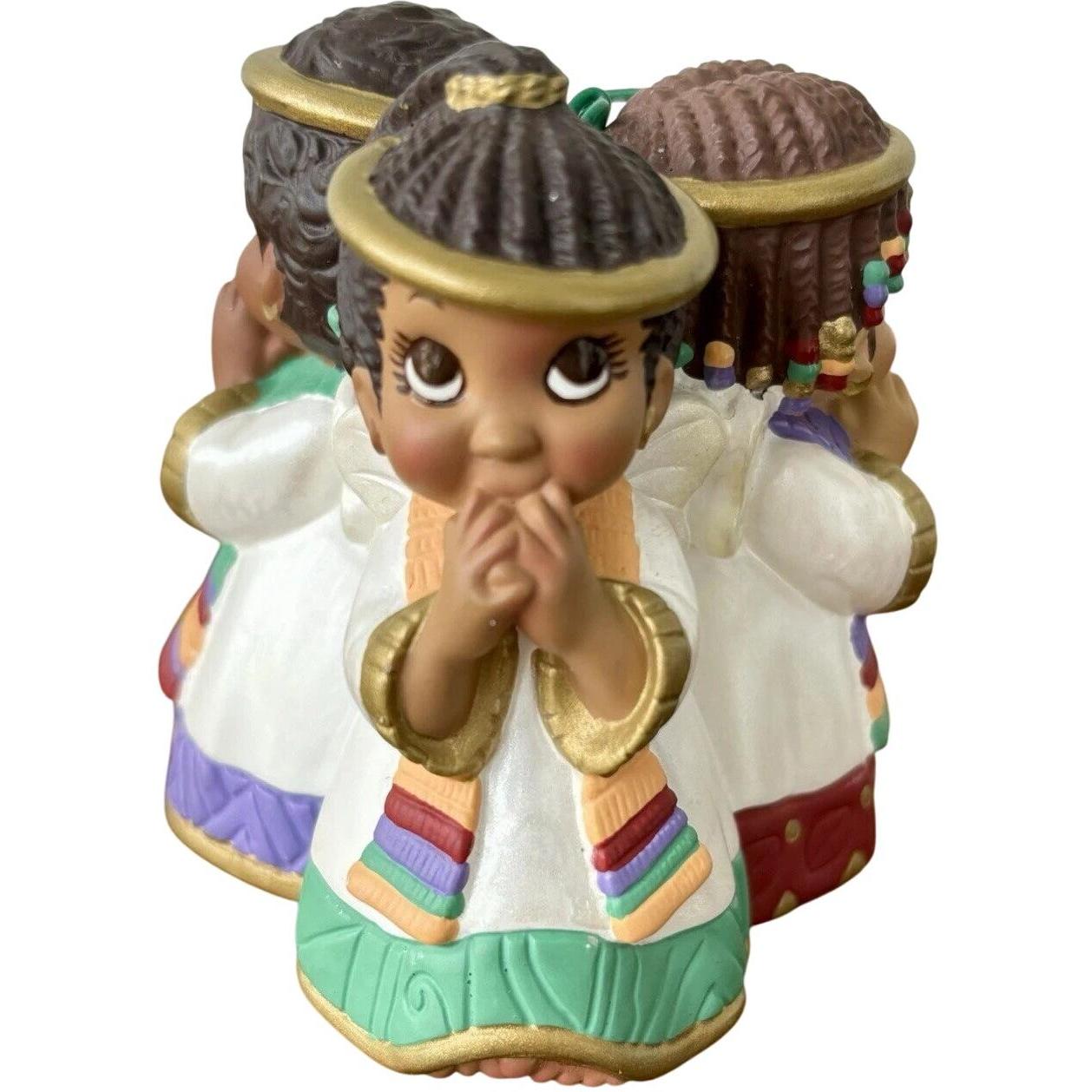 2000 Angelic Trio Hallmark Ornament (Angels) QX8234