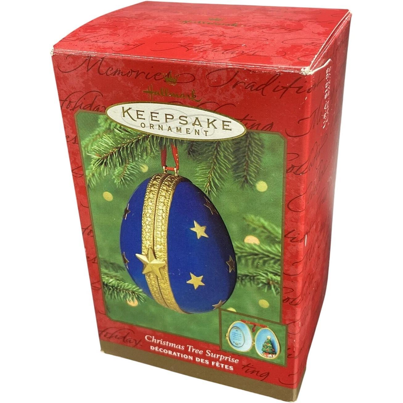 2000 Christmas Tree Surprise Hallmark Ornament (Christmas Surprise) QX8321