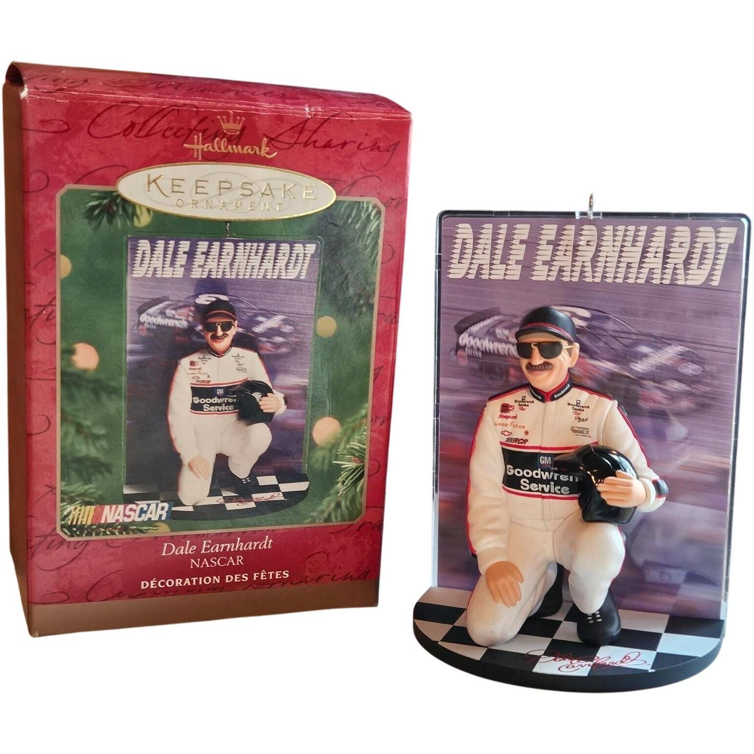 2000 Dale Earnhardt Hallmark Ornament (NASCAR) QXI6754