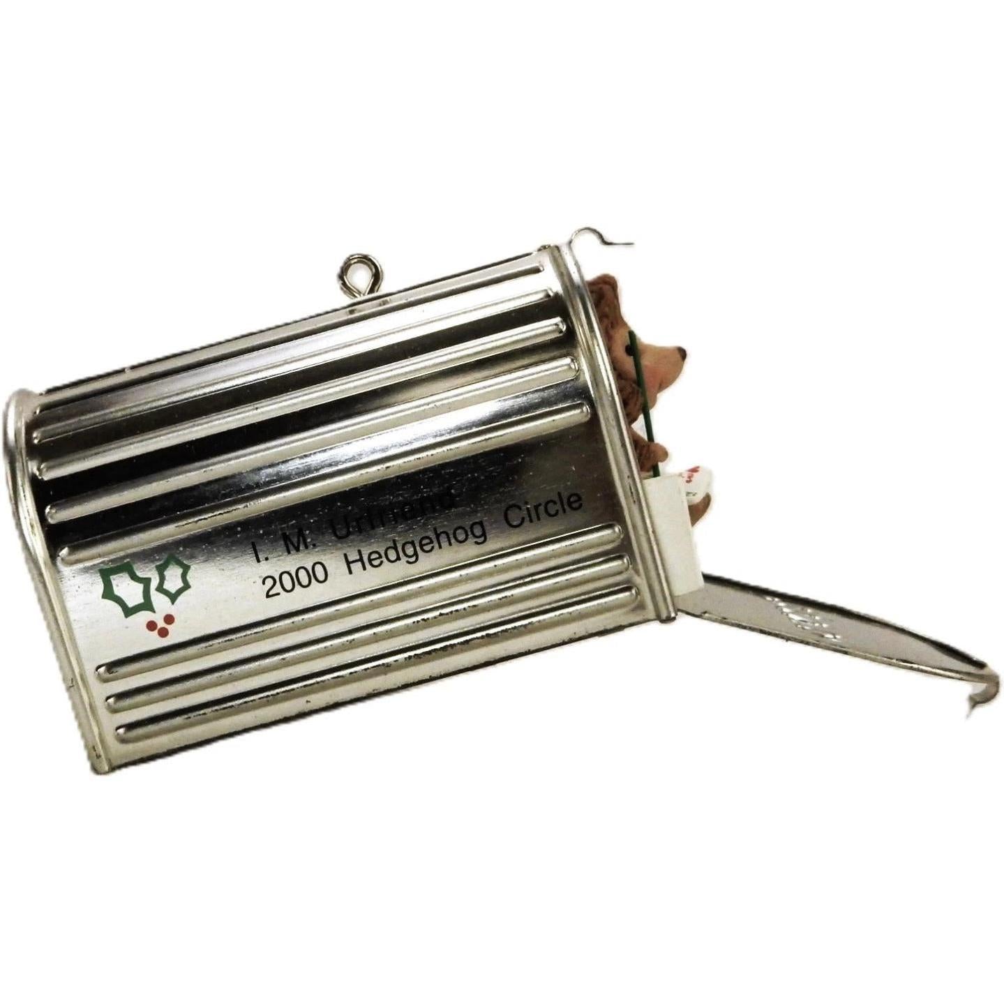 2000 Friendly Greeting Hallmark Ornament (Hedgehog) QX8174