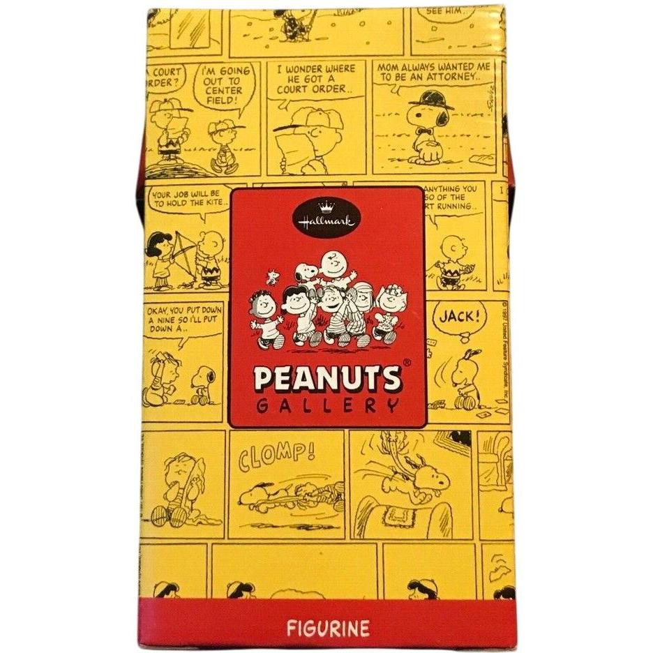 2000 Linus Figurine (Peanuts)