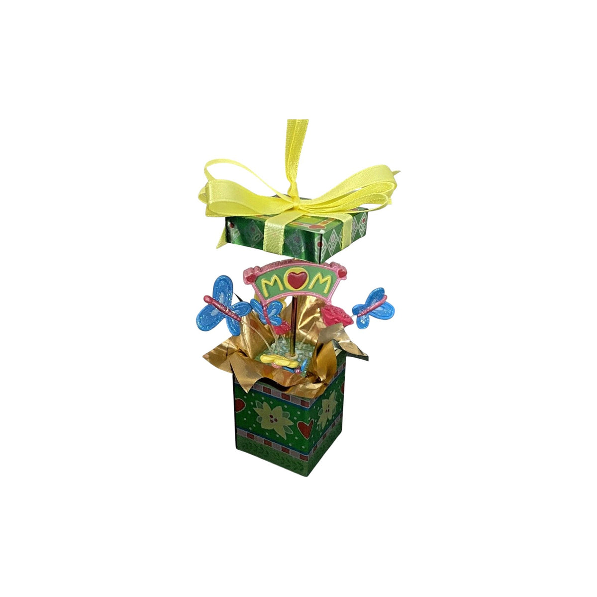 2000 Mom Is a Gift (Family) Carlton Cards Heirloom Ornament CXOR-024P Image1