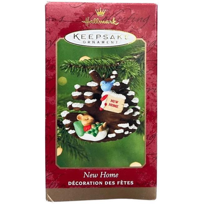 2000 New Home Hallmark Ornament (Mouse) QX8171