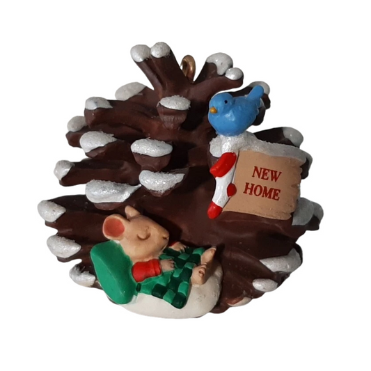 2000 New Home Hallmark Ornament (Mouse) QX8171 Image1