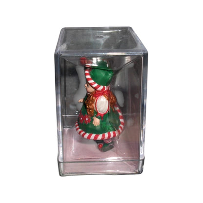 2000 Santa's Little Helper Hallmark Ornament (1998) Hallmark Ornament (Madame Alexander) QMM7021 Image7