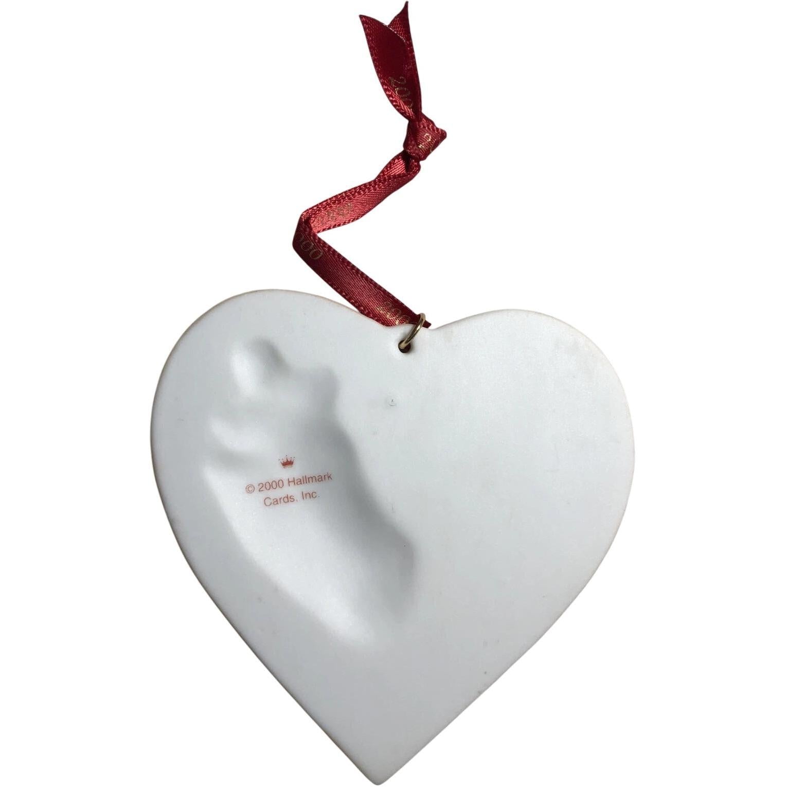 2000 Sister to Sister Hallmark Ornament (Family) QX8144