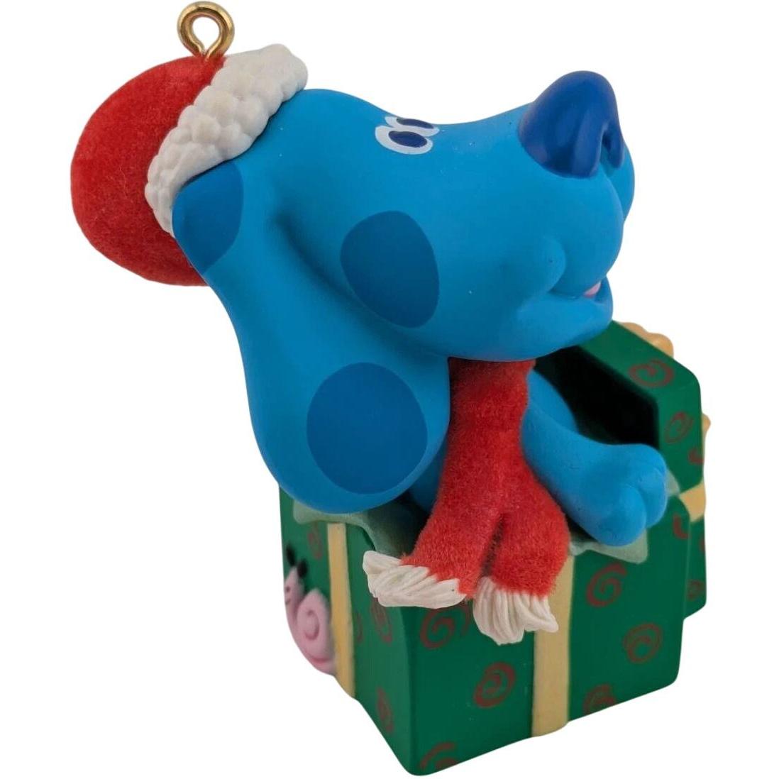 2000 Surprise Package Hallmark Ornament (Blue's Clues) QXI8391