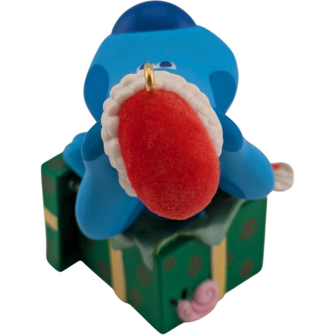 2000 Surprise Package Hallmark Ornament (Blue's Clues) QXI8391