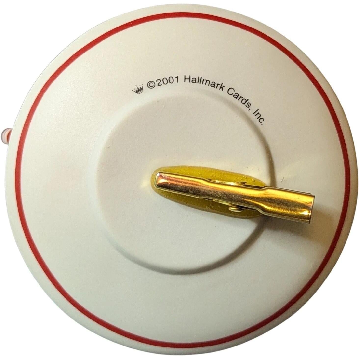 2001 A Perfect Blend Hallmark Ornament (Eat & Drink) QX8985