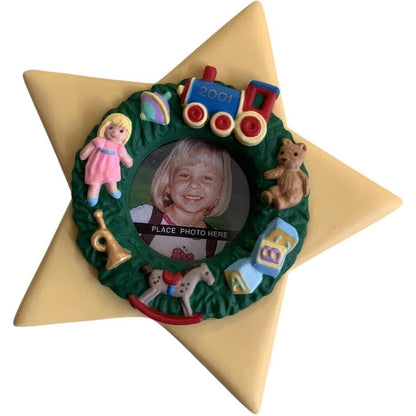 2001 All-Star Kid Hallmark Ornament (Photo Holder) QX2805