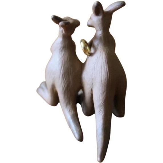 2001 Bouncy Kangaroos Hallmark Ornament (Noah's Ark) QXM5332