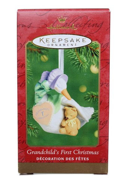 2001 GrandChild's First Christmas Hallmark Ornament (Baby's First Christmas) QX8485