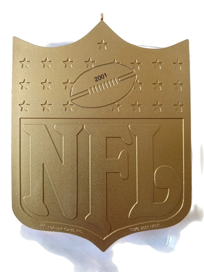 2001 Green Bay Packers Hallmark Ornament (NFL) QSR5625