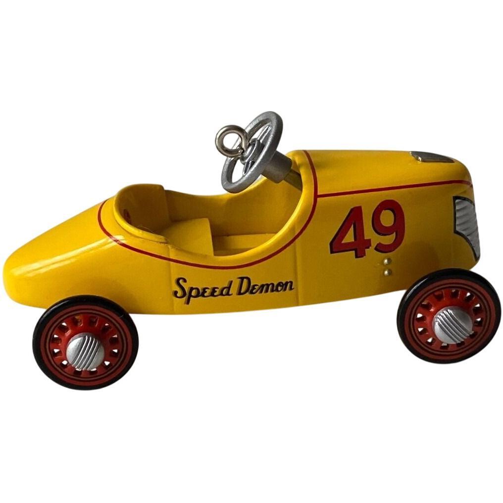 2001 Hallmark Ornament (1941) GARTON Speed Demon Hallmark Ornament (Winner's Circle) QEO8503