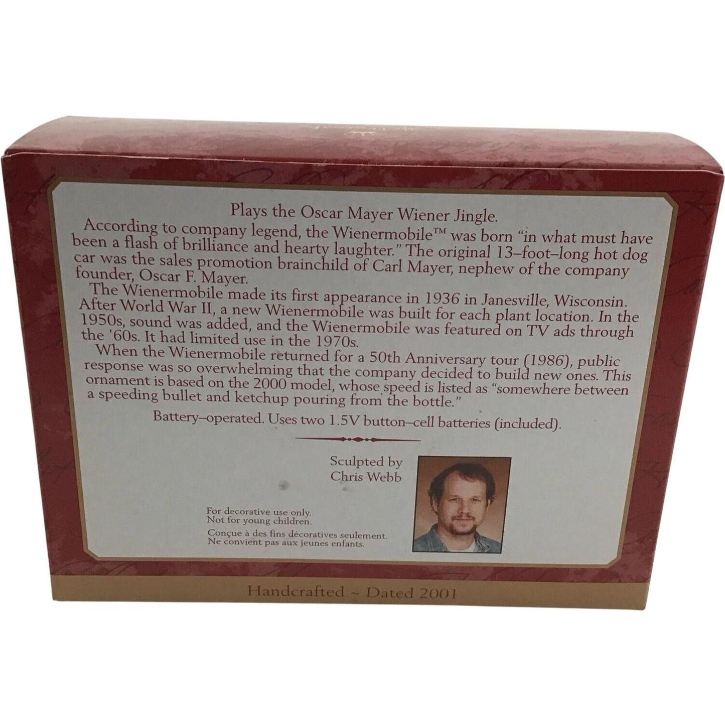 2001 Hallmark Ornament (2000) Oscar Mayer Wienermobile Hallmark Ornament (Oscar Mayer Wienermobile) QX6935