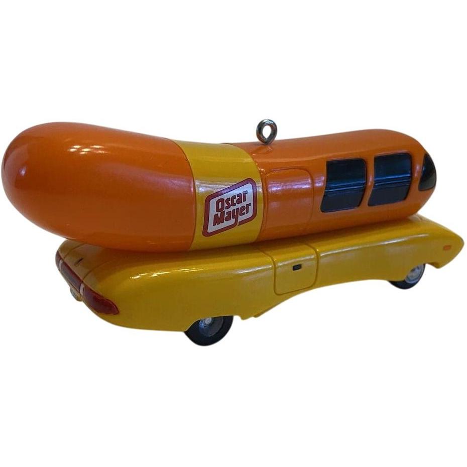 2001 Hallmark Ornament (2000) Oscar Mayer Wienermobile Hallmark Ornament (Oscar Mayer Wienermobile) QX6935