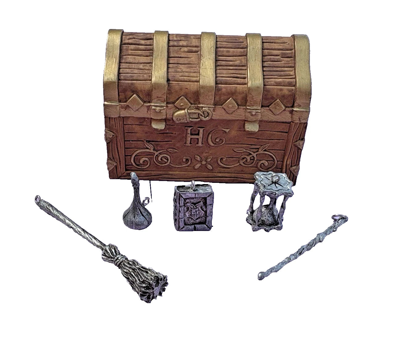 2001 Hermione Granger's Trunk Hallmark Ornament (Harry Potter) QXE4422