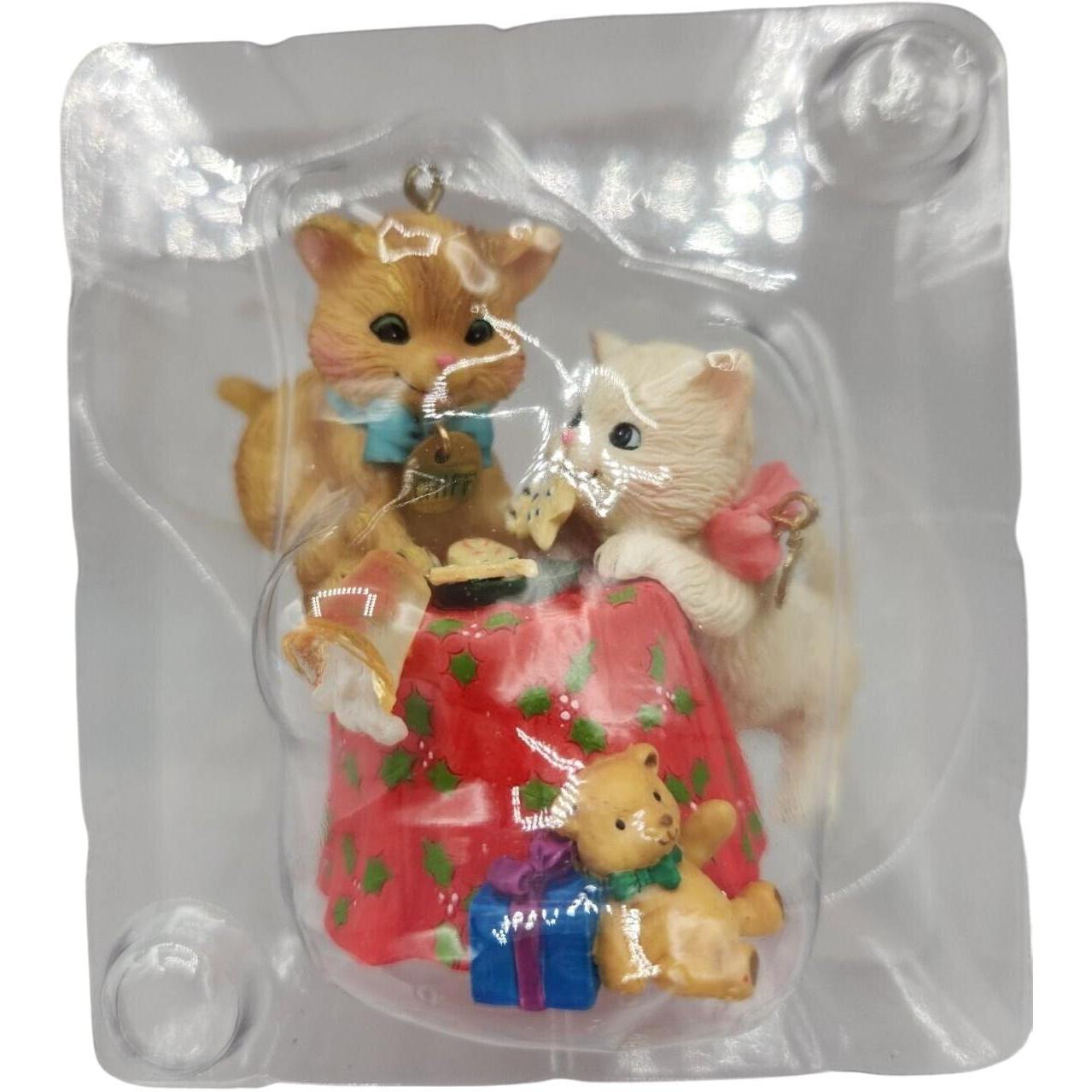 2001 Merry Mischief Makers (Mischievous Kittens)