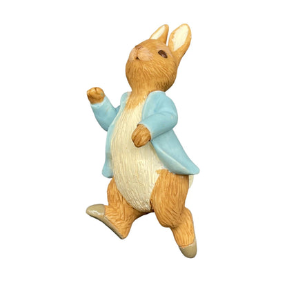 2001 The Tale of Peter Rabbit Hallmark Ornament (The Tale of Peter Rabbit) QEO8545