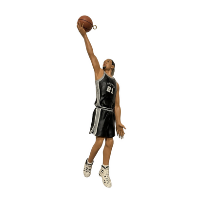 2001 Tim Duncan Hallmark Ornament (Hoop Stars) QXI5235