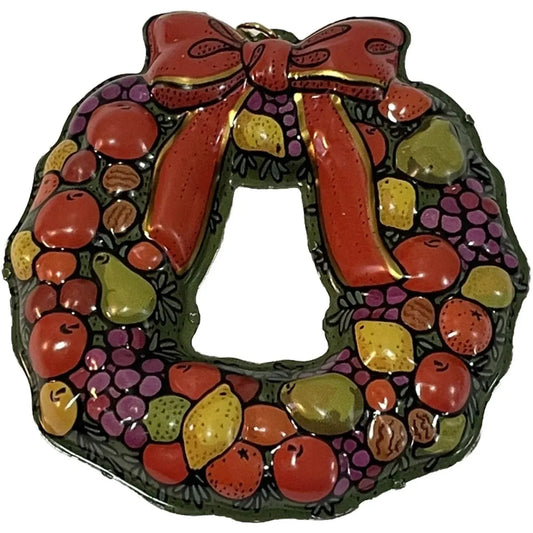 2001 Wreath of Evergreens Hallmark Ornament (Wreath) QX8832