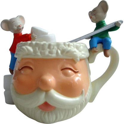 2001 A Cup of Friendship Hallmark Ornament (Mice) QX8472