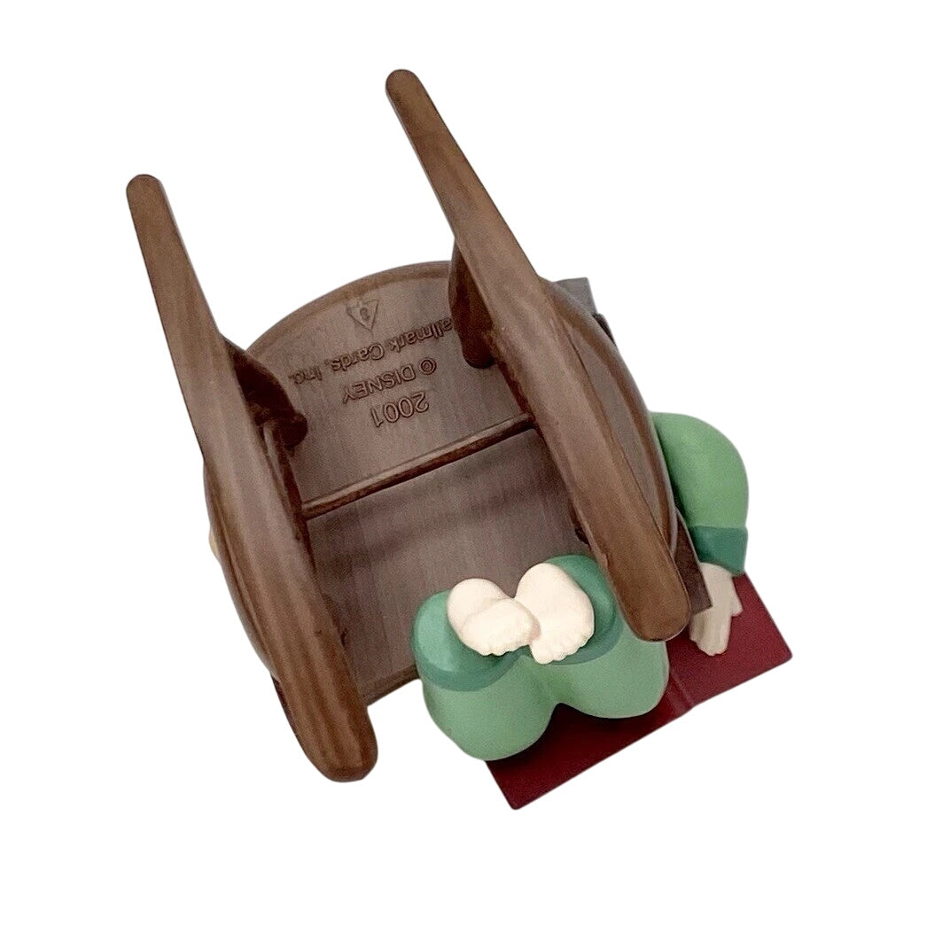 2001 A Story for Pooh Hallmark Ornament (Winnie the Pooh) QXD4135