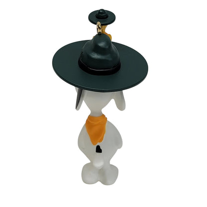 2001 Beaglescott Hallmark Ornament (Spotlight on Snoopy) QX6085