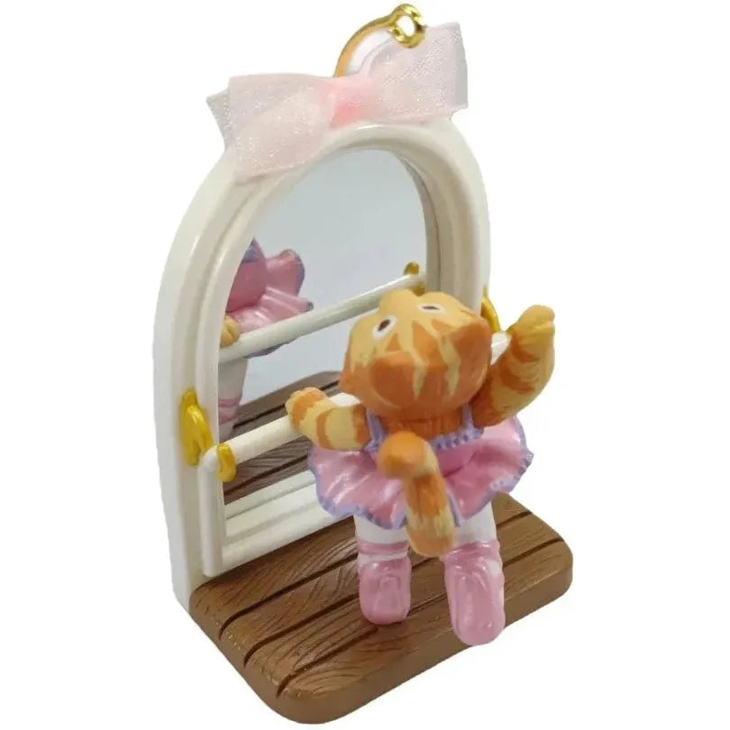 2001 Beginning Ballet Hallmark Ornament (Ballet) QX2875