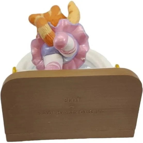 2001 Beginning Ballet Hallmark Ornament (Ballet) QX2875